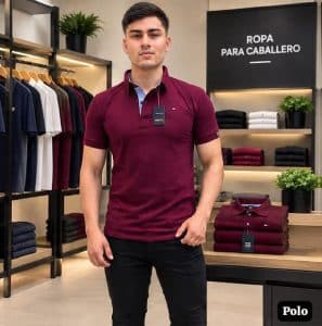 Playera tipo polo color tinto