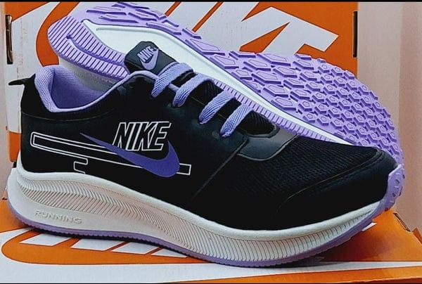 NIKE Runig Lila
